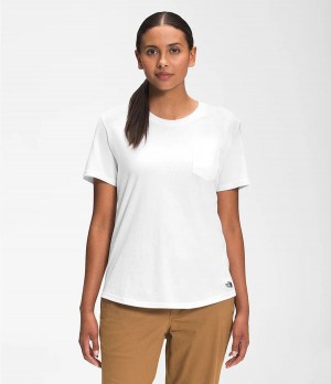Dámské T-Shirts The North Face Short Sleeve Woodmont Pocket Bílé | EGZUHOY-53