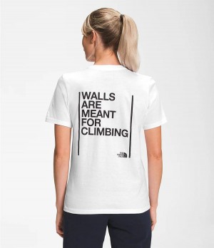 Dámské T-Shirts The North Face Short Sleeve Walls Bílé | MPYSHLJ-57