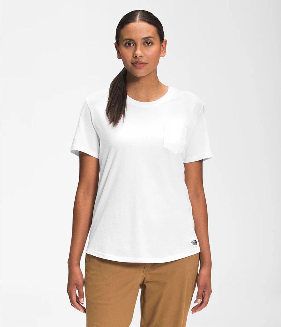 Dámské T-Shirts The North Face Short Sleeve Woodmont Pocket Bílé | EGZUHOY-53