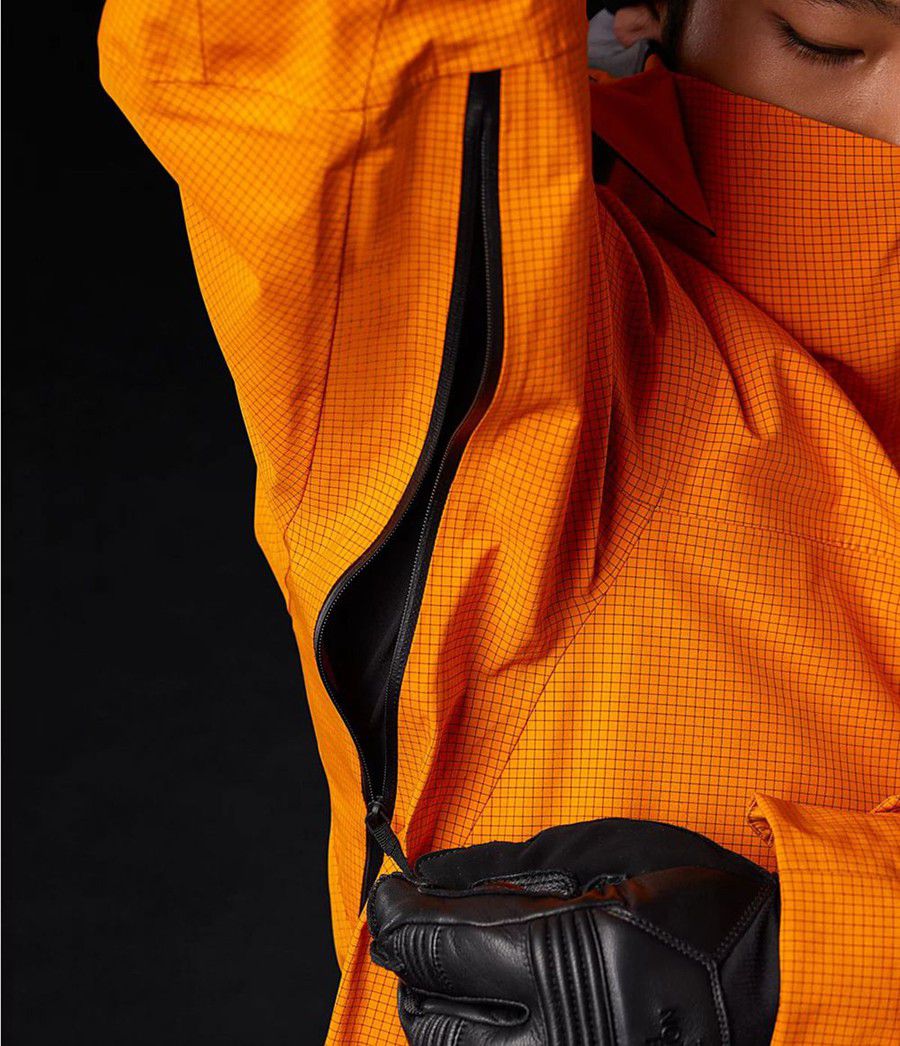 Pánské Rainwear The North Face Brigandine Futurelight Oranžové | BIZFKXE-47